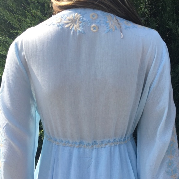 BOHO LIGHT BLUE PALE YELLOW FLOWERS HI-LO MIDI DRESS - Picture 4 of 10